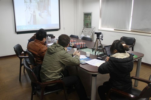 洽談現(xiàn)場(chǎng)2