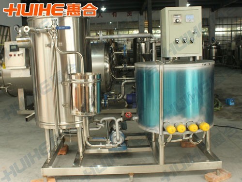 李時(shí)珍醫(yī)藥集團(tuán)客戶(hù)到工廠參觀UHT滅菌機(jī)樣品